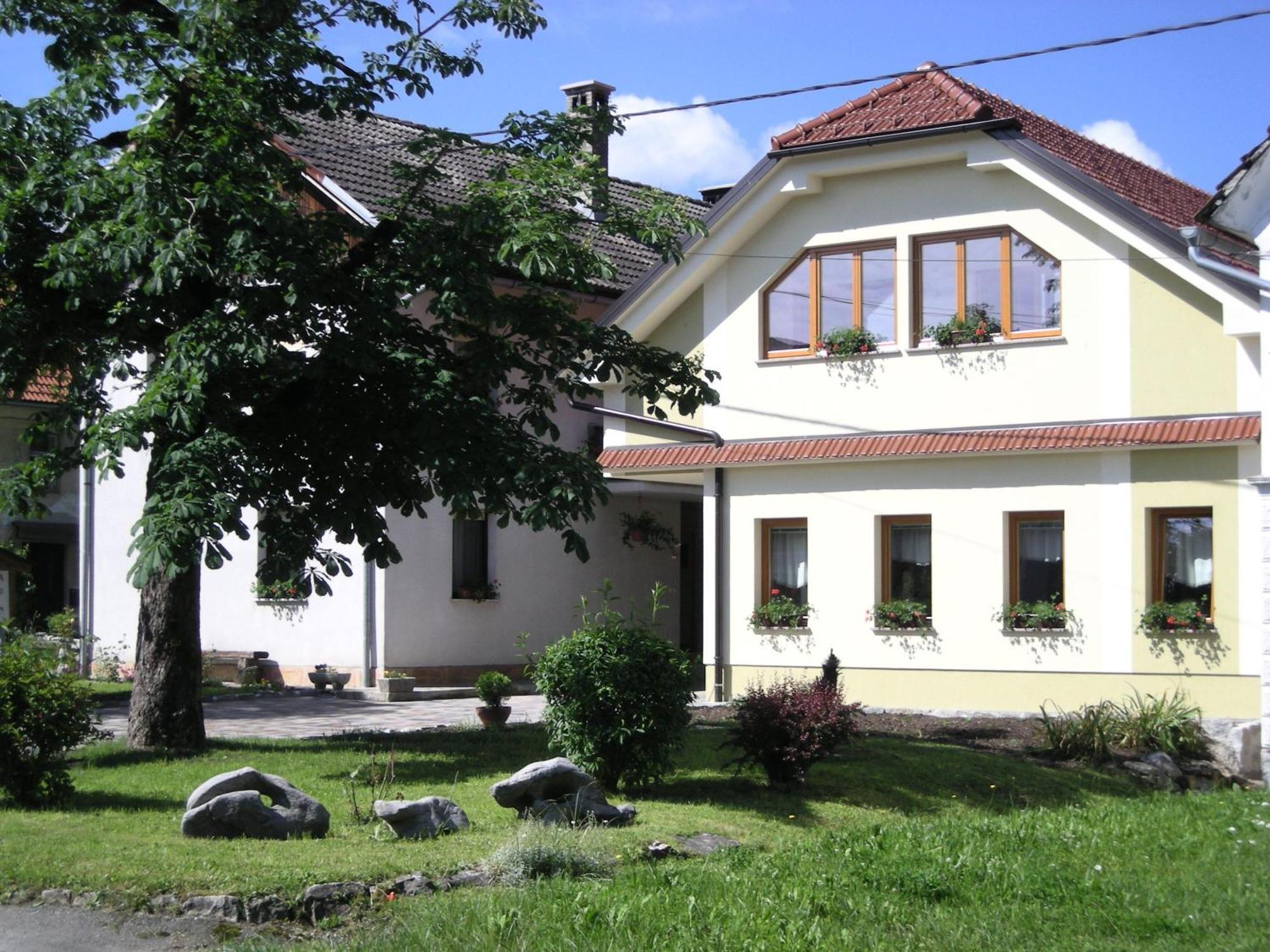 Hotel Turisticna Kmetija Logar Grahovo Zewnętrze zdjęcie